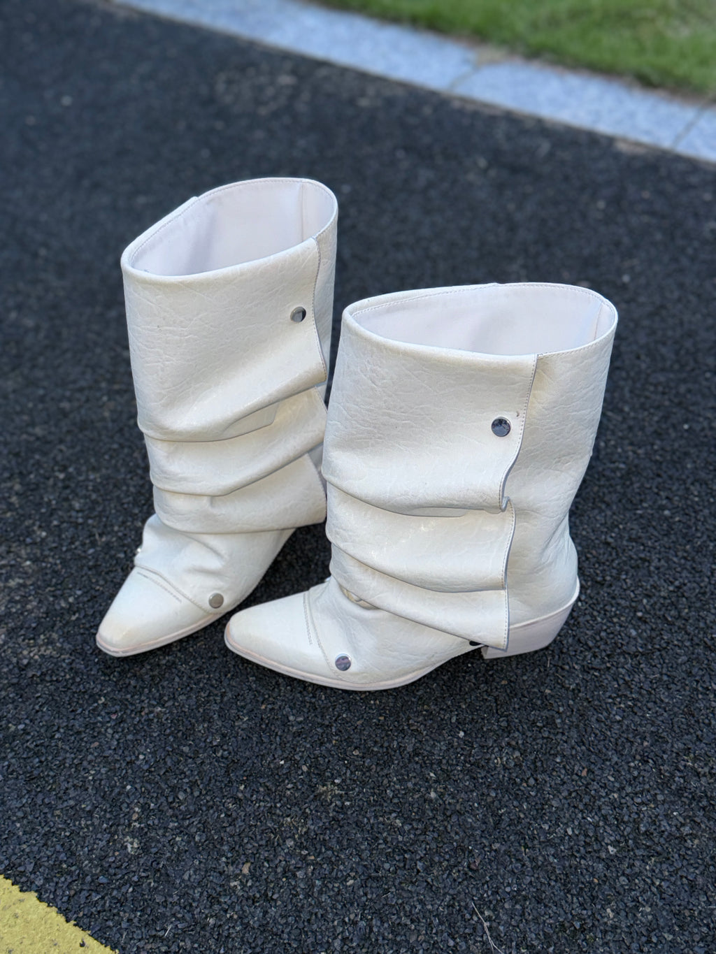 UBORYA Off White Sculptural Slouch Boots 6cm Block Heel Metal Eyelets Faux Leather
