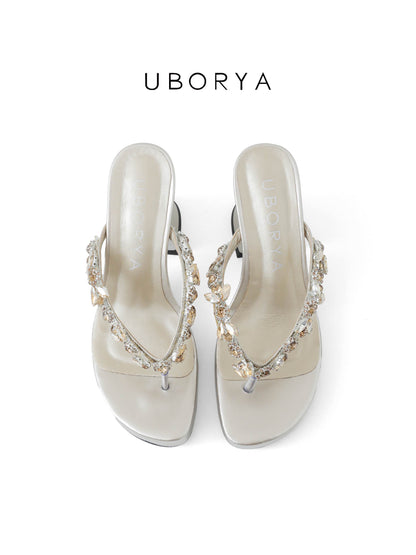 UBORYA Silver Champagne Rhinestone Thong Sandals – Glamorous Platform Heels for Women | 8cm / 3.15in Chunky Heel | Crystal Embellished Straps | Square Toe Slip-On Mules