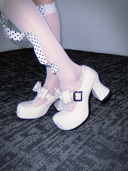 UBORYA White Bow Mary Jane Platform Heels – Sweet Kawaii Block Heel Shoes for Women | 8cm / 3.15in Chunky Heel | Oversized Bow & Buckle Detail | Round Toe Pumps