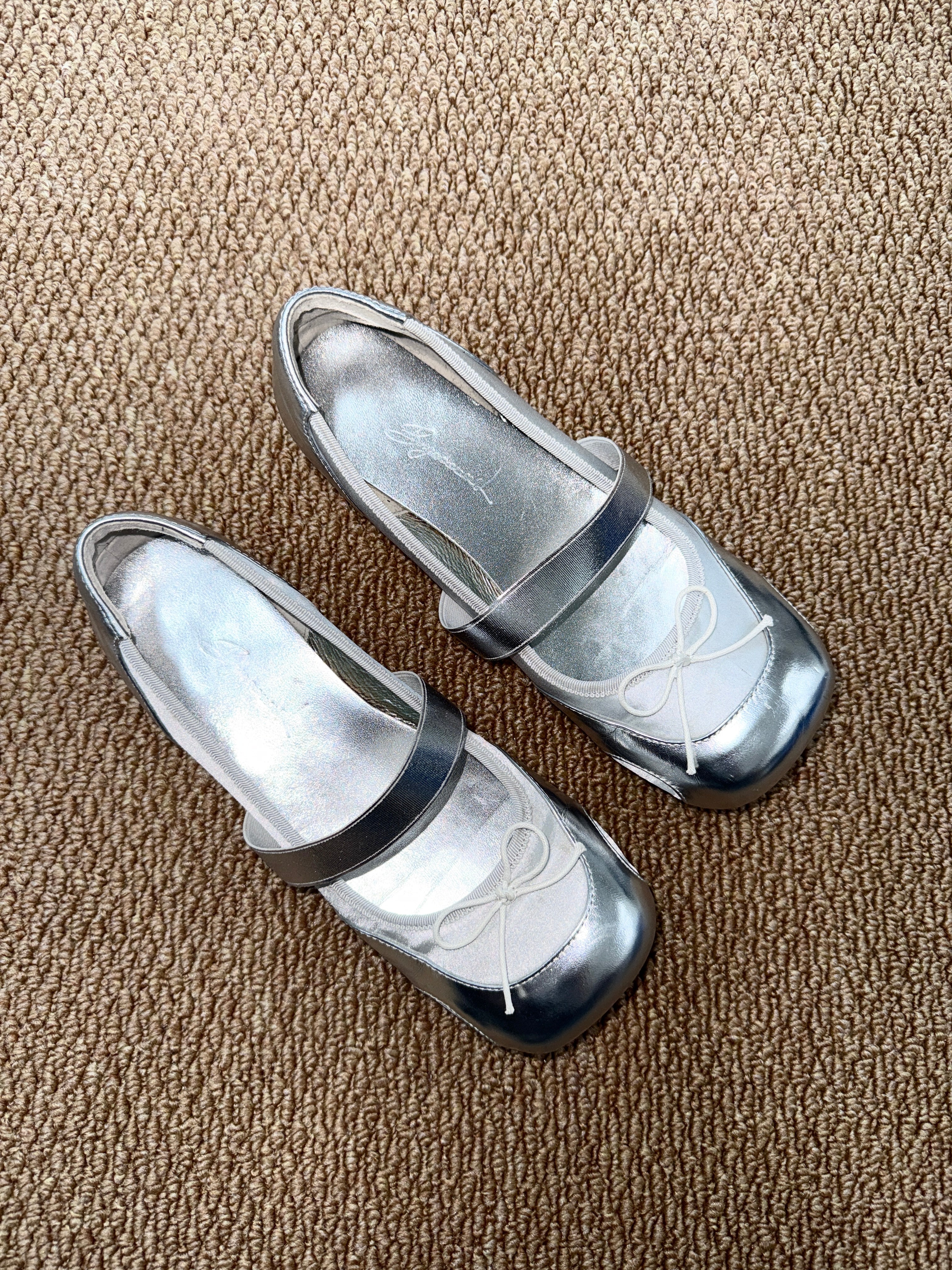 UBORYA Silver Metallic Balletcore Mary Jane Flats 0.5cm Low Heel