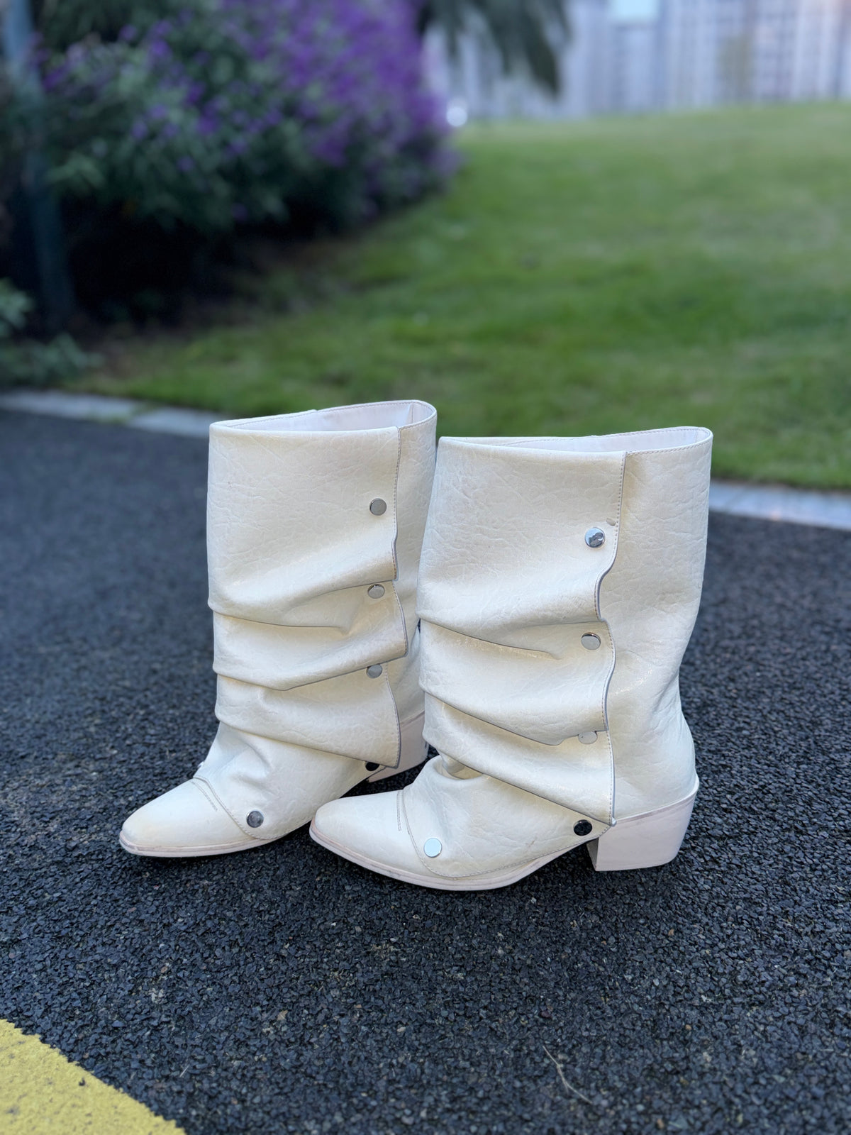 UBORYA Off White Sculptural Slouch Boots 6cm Block Heel Metal Eyelets Faux Leather
