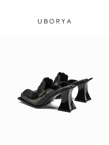 UBORYA Black Sculptural Mules – Avant-Garde Scalloped Pumps for Women | 8cm / 3.1in Geometric Block Heel | Glossy Patent Leather | Edgy Modern Mule Sandals