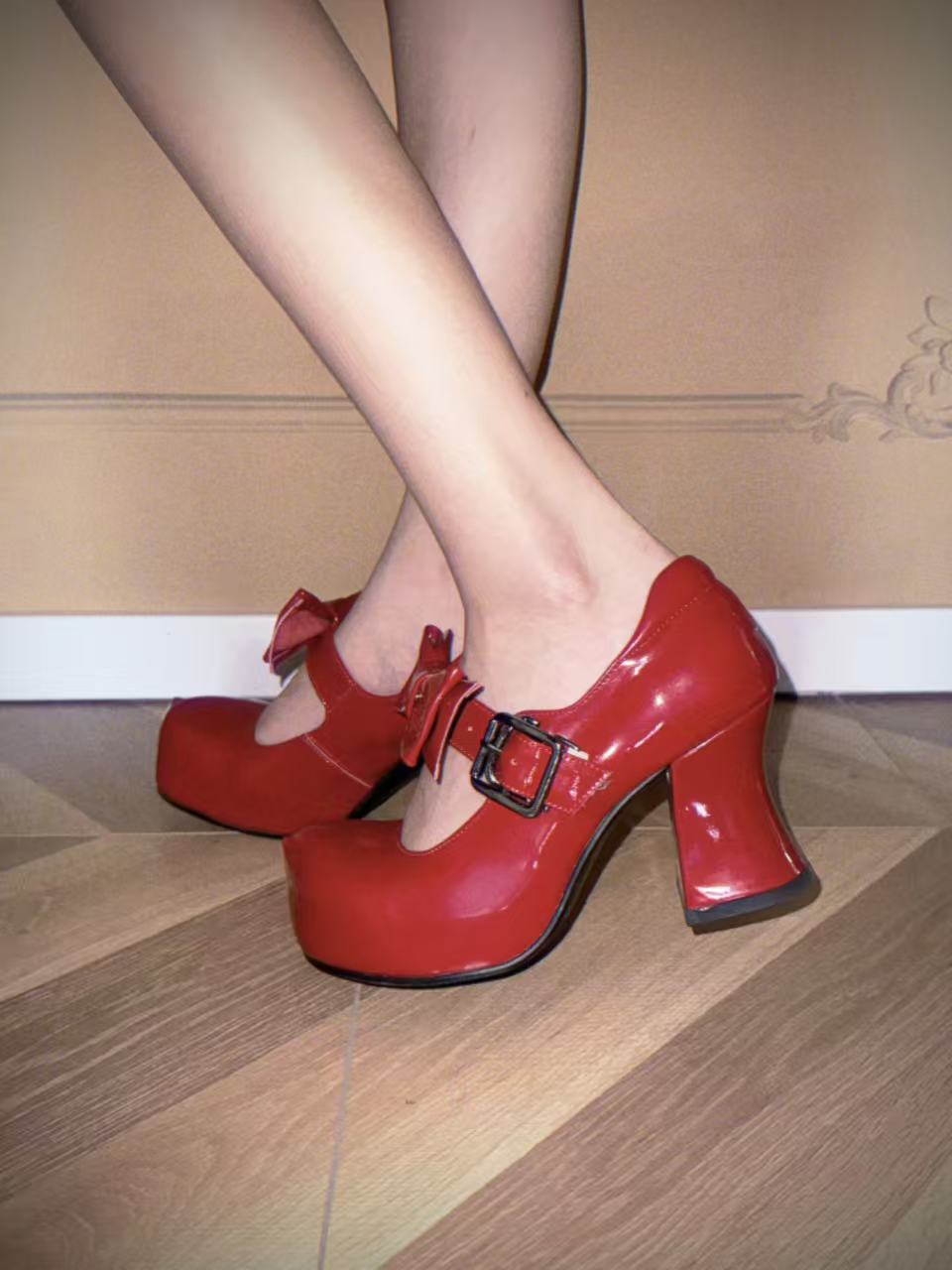 UBORYA Red Patent Leather Mary Jane Platform Heels – Sweet & Bold Chunky Heel Shoes for Women | 8cm / 3.15in Block Heel | Oversized Bow & Buckle Detail | Round Toe Pumps