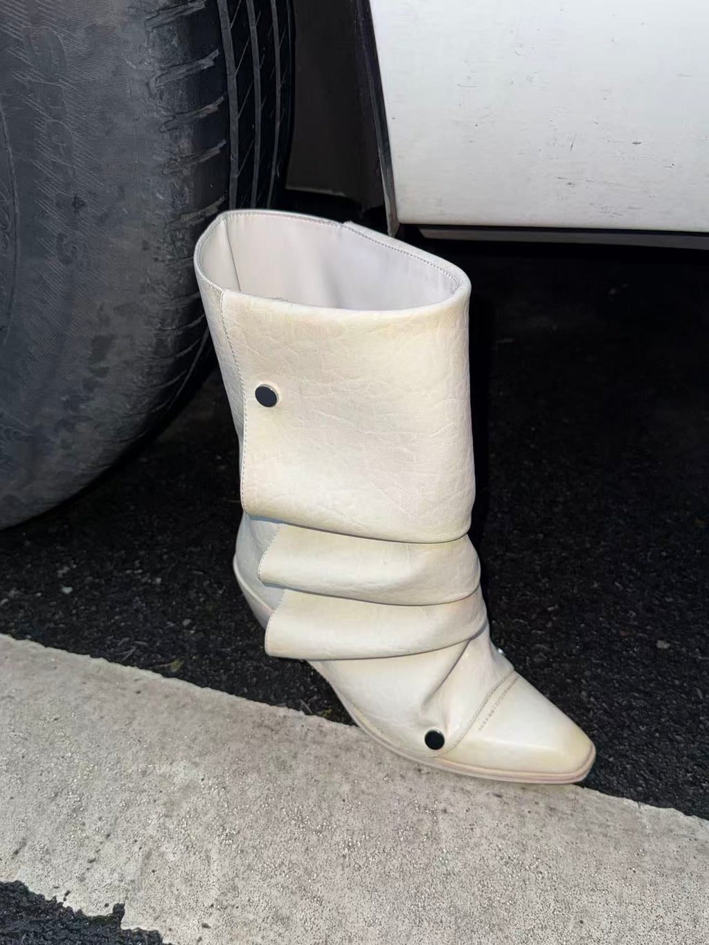 UBORYA Off White Sculptural Slouch Boots 6cm Block Heel Metal Eyelets Faux Leather