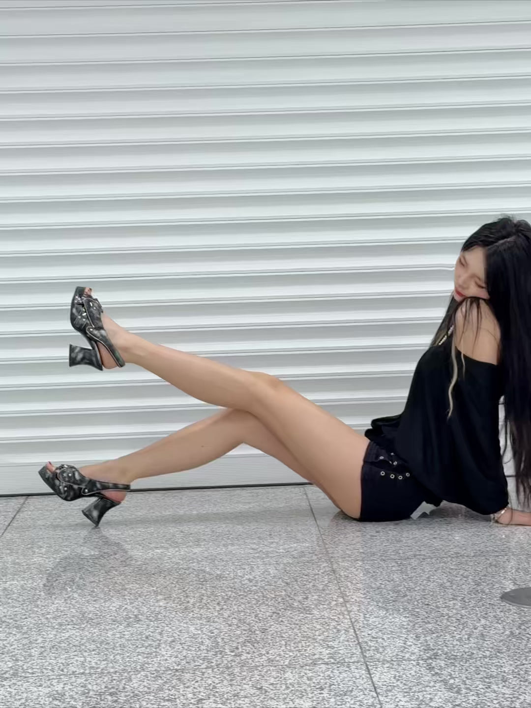 UBORYA Distressed Black Platform Slingback Heels with Star Studs