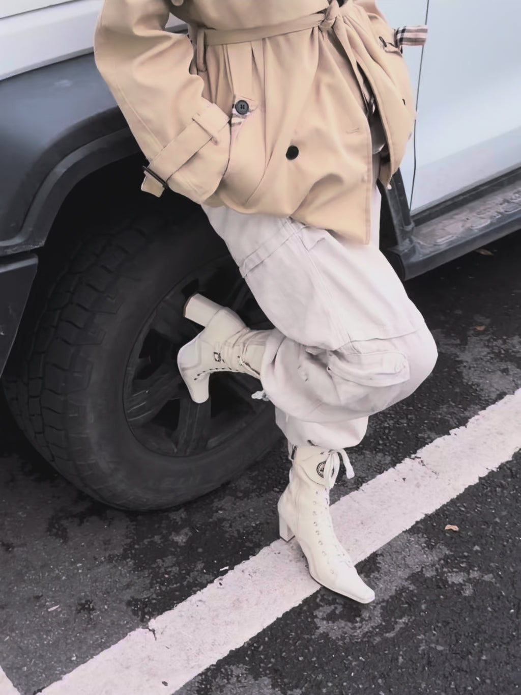 UBORYA Off White Lace Up Ankle Boots Square Toe Block Heel Retro Buckle Detail