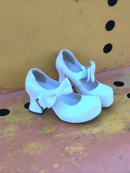 UBORYA White Bow Mary Jane Platform Heels – Sweet Kawaii Block Heel Shoes for Women | 8cm / 3.15in Chunky Heel | Oversized Bow & Buckle Detail | Round Toe Pumps