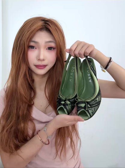 UBORYA Olive Green Slingback Peep-Toe Shoes with Black Lace Overlay – Low Wedge Heel Pumps for Women | Dark Academia Bows | Vintage Garden Heels