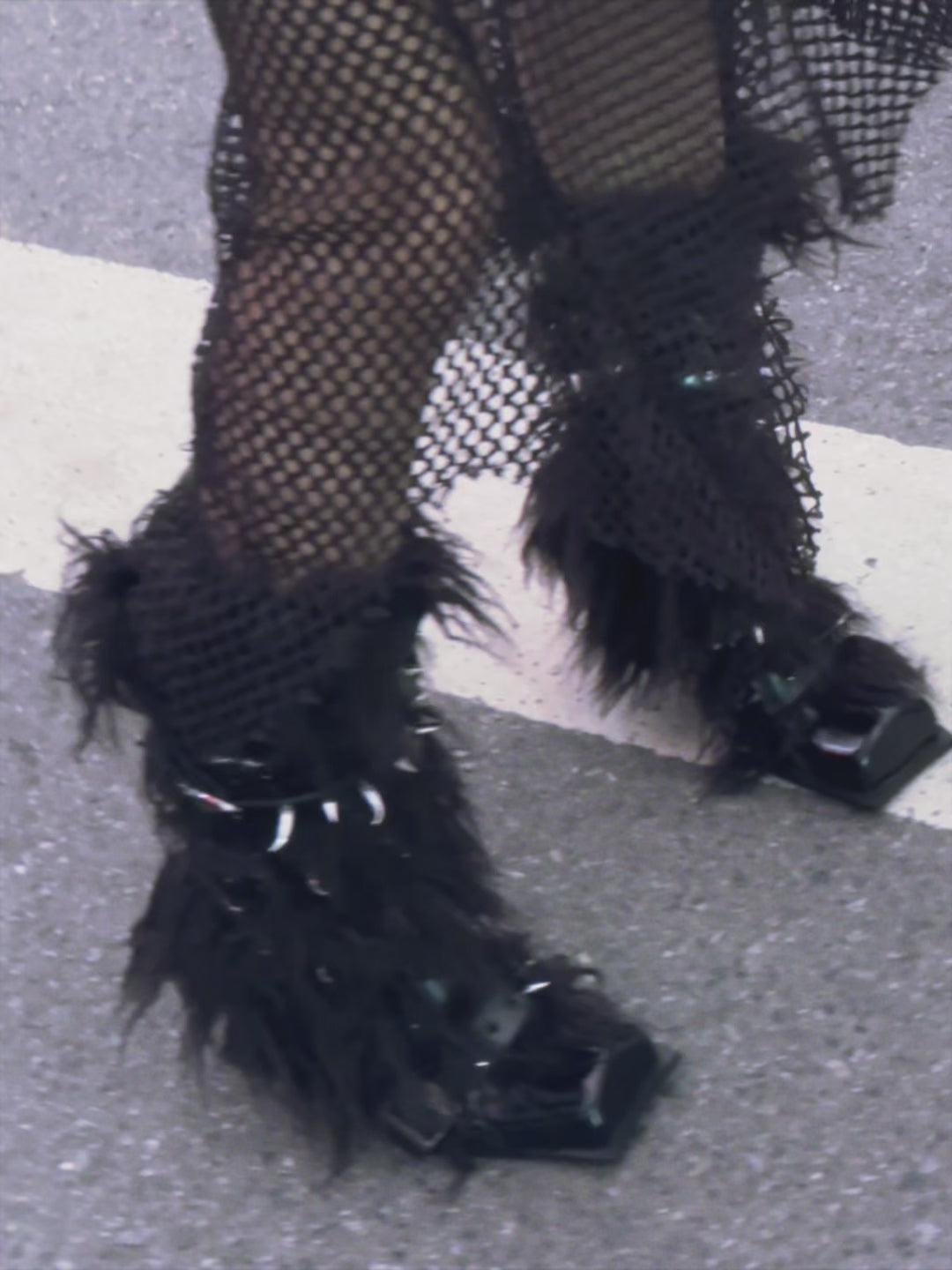 UBORYA Black Avant‑Garde Faux Fur Midi Boots Gothic 6cm Chunky Heel