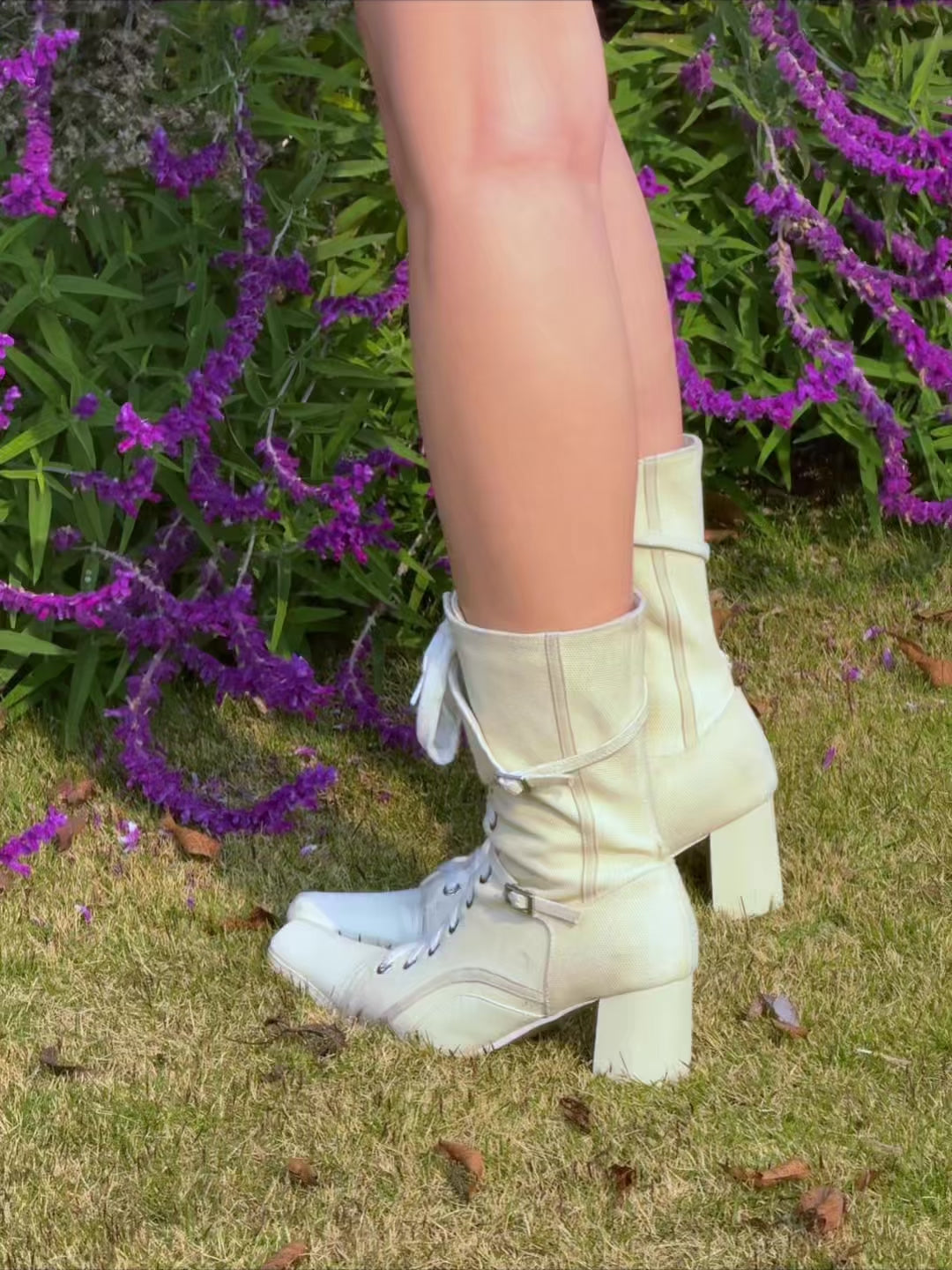 UBORYA Off White Lace Up Ankle Boots Square Toe Block Heel Retro Buckle Detail